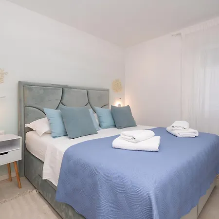 Apartment Laganini Primosten